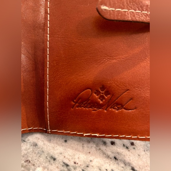 Patricia Nash Heritage bifold tab style wallet - Picture 7 of 9